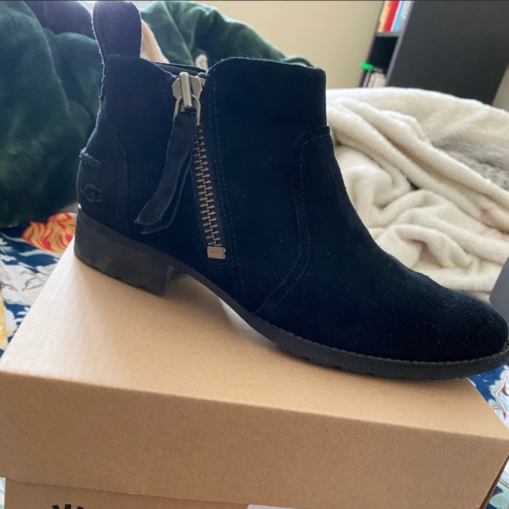 New UGG Aureo Boot